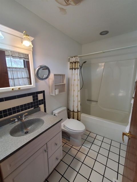 Tiny photo for 11608 Laurelwood Lane, Carbondale, IL 62901 (MLS # 100000579)