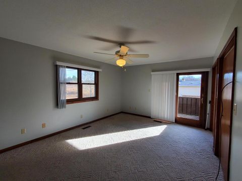 Tiny photo for 11608 Laurelwood Lane, Carbondale, IL 62901 (MLS # 100000579)