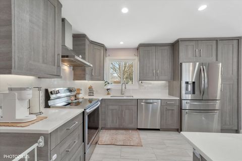 Tiny photo for 981 N Mill Road, Addison, IL 60101 (MLS # 12577060)