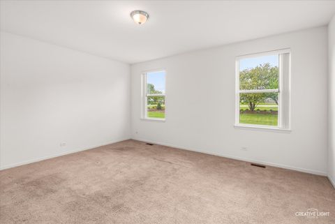 Tiny photo for 1368 Hearthstone Lane, North Aurora, IL 60542 (MLS # 12628406)
