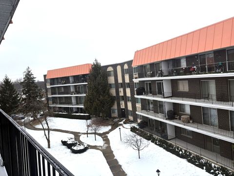 Tiny photo for 9529 Bronx Avenue #401, Skokie, IL 60077 (MLS # 12573560)