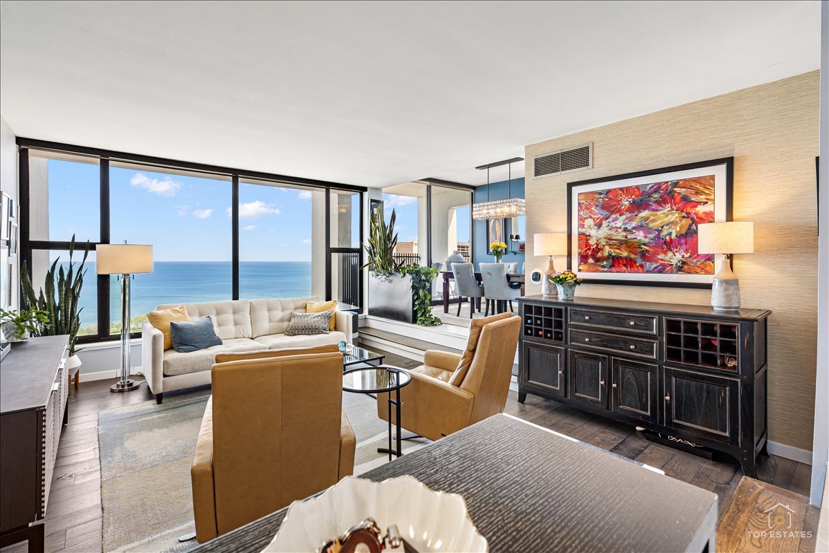 3200 N Lake Shore Drive 2601