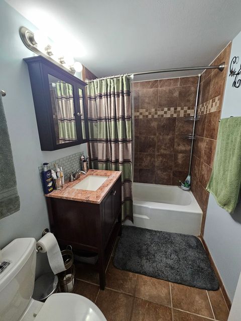 Tiny photo for 603 E Falcon Drive #104A, Arlington Heights, IL 60005 (MLS # 12525809)