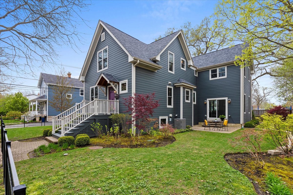 629 Prairie Avenue