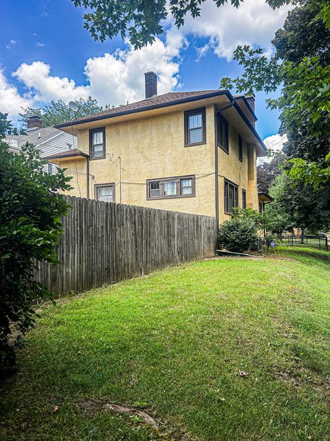 Tiny photo for 997 S Evergreen Avenue, Kankakee, IL 60901 (MLS # 12410865)