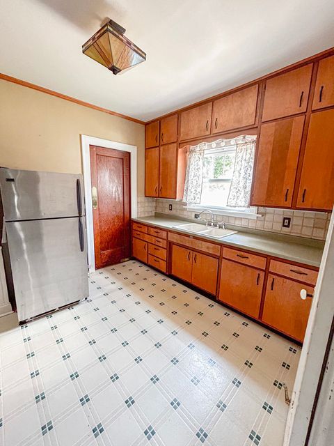 Tiny photo for 997 S Evergreen Avenue, Kankakee, IL 60901 (MLS # 12410865)