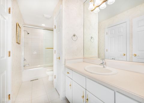 Tiny photo for 289 S South Shore Lane, Lake Forest, IL 60045 (MLS # 12468768)