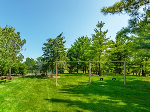 Tiny photo for 289 S South Shore Lane, Lake Forest, IL 60045 (MLS # 12468768)