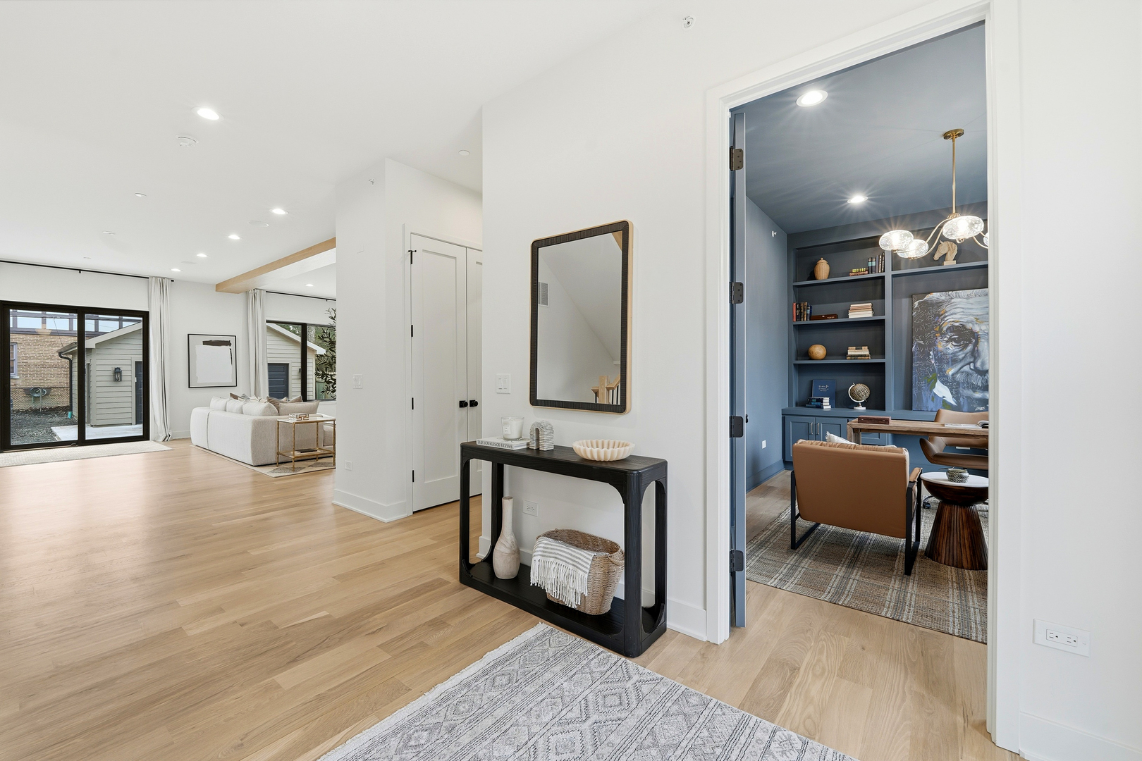 944 Rosemary Terrace