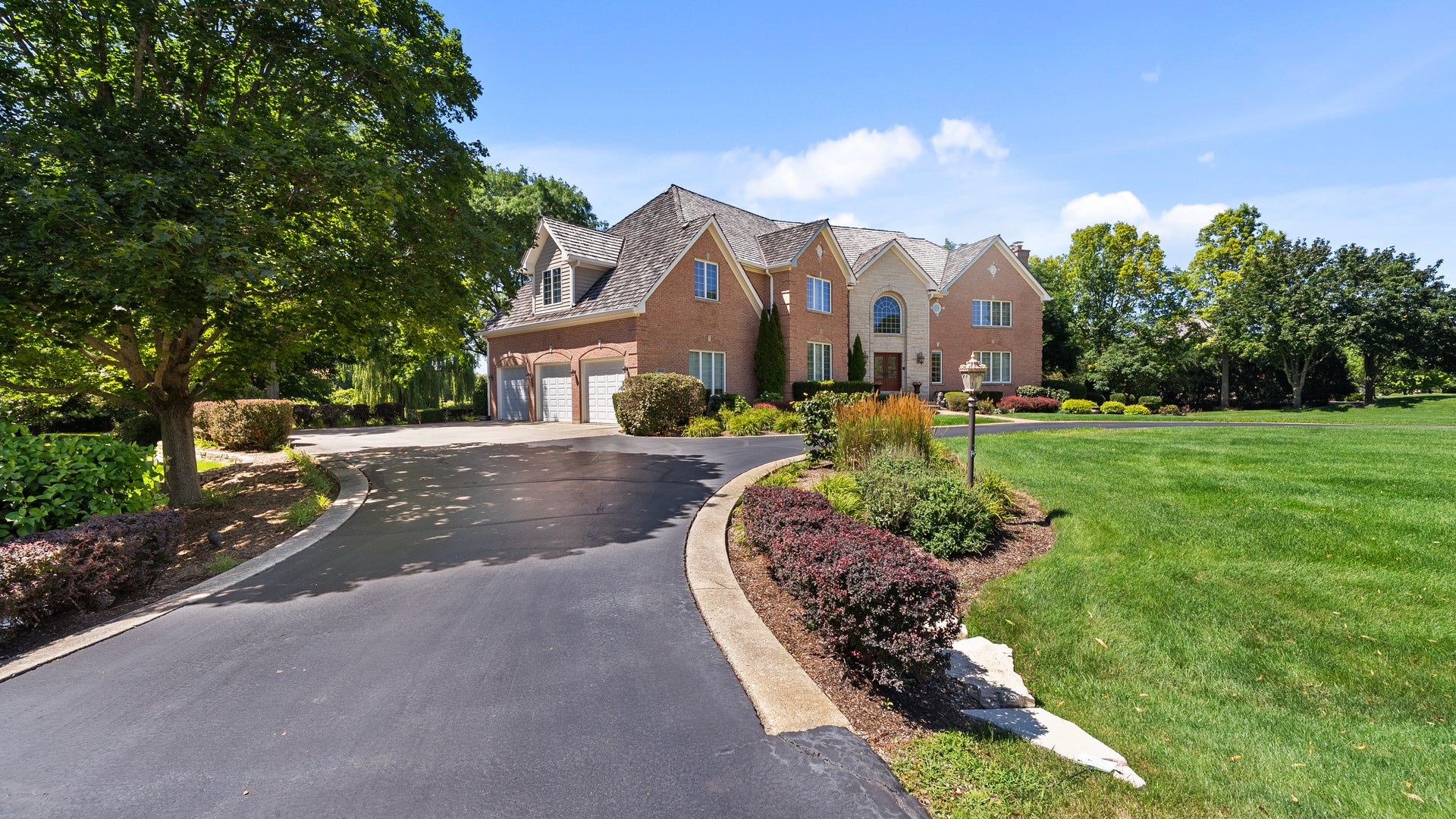28063 Gray Barn Lane
