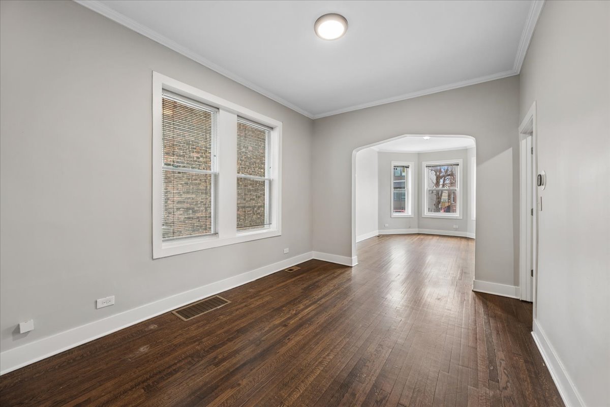 1033 N Lawndale Avenue