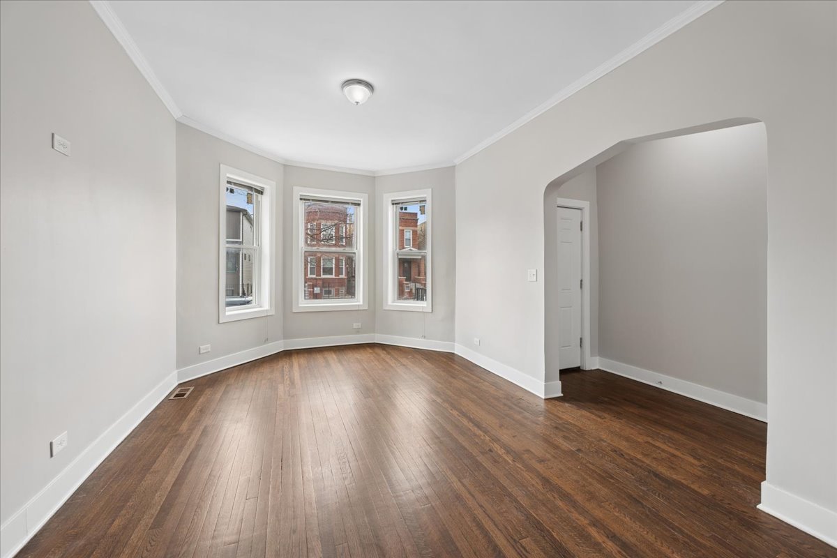 1033 N Lawndale Avenue