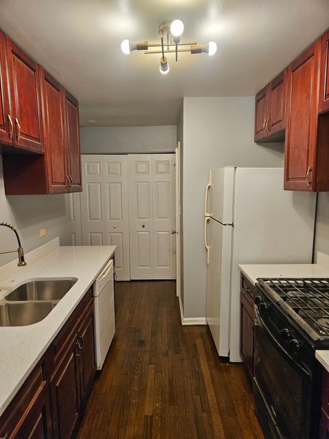 Tiny photo for 1612 ISLANDVIEW Court, Hoffman Estates, IL 60169 (MLS # 12532590)