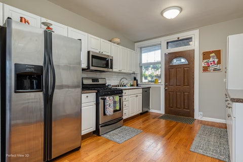Tiny photo for 6203 N Oakley Avenue #3, Chicago, IL 60659 (MLS # 12768127)