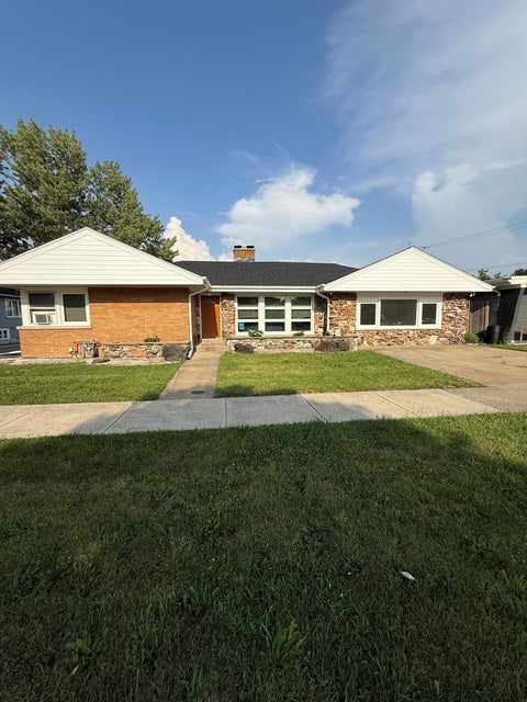 Photo of 3839 Ridgeland Avenue, Berwyn, IL 60402 (MLS # 12711316)