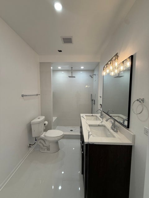 Tiny photo for 3839 Ridgeland Avenue, Berwyn, IL 60402 (MLS # 12711316)