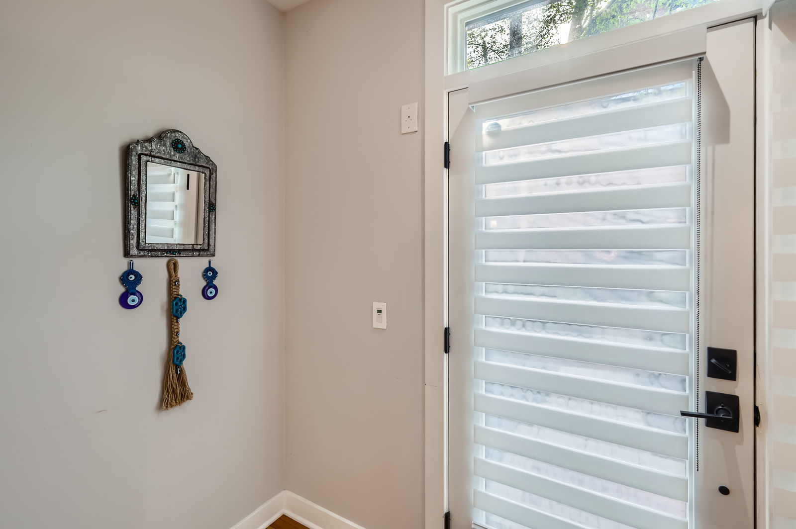 1801 W Diversey Parkway 16