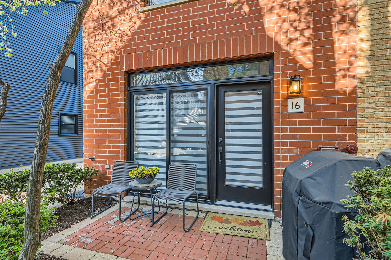 1801 W Diversey Parkway 16