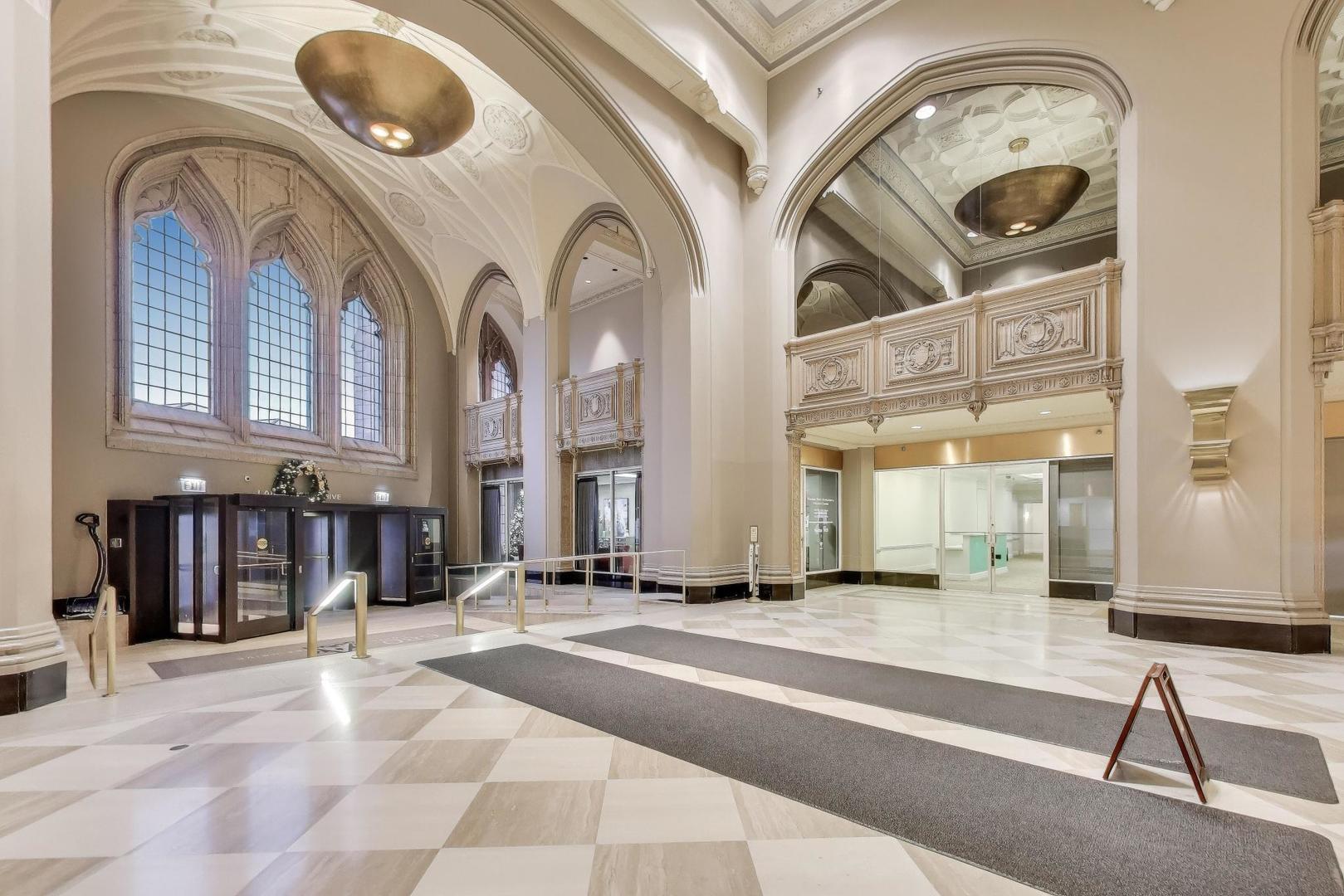 680 N Lake Shore Drive 221