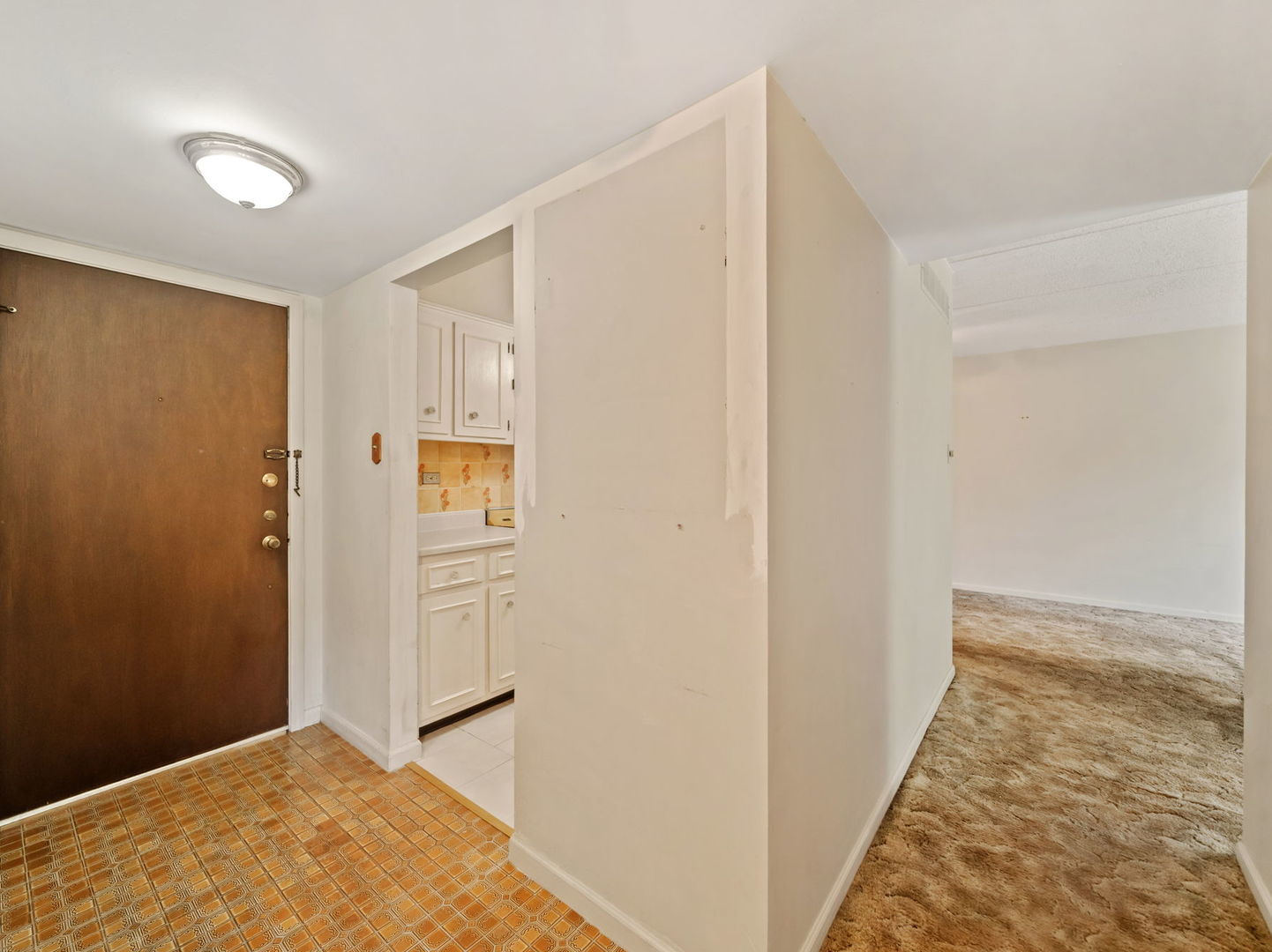500 Redondo Drive 205