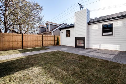 Tiny photo for 3923 N Bernard Street, Chicago, IL 60618 (MLS # 12484614)