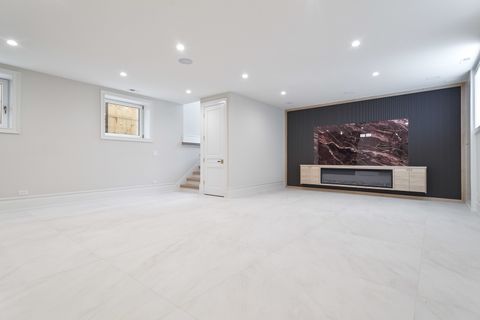 Tiny photo for 3923 N Bernard Street, Chicago, IL 60618 (MLS # 12484614)