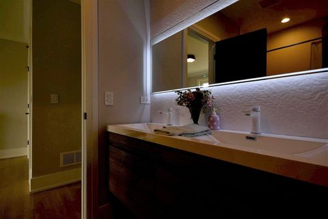 Tiny photo for 3923 N Bernard Street, Chicago, IL 60618 (MLS # 12484614)