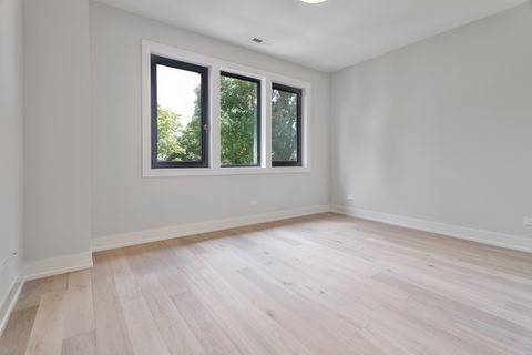 Tiny photo for 3923 N Bernard Street, Chicago, IL 60618 (MLS # 12484614)