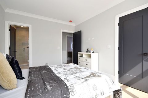 Tiny photo for 3923 N Bernard Street, Chicago, IL 60618 (MLS # 12484614)