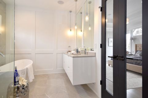 Tiny photo for 3923 N Bernard Street, Chicago, IL 60618 (MLS # 12484614)