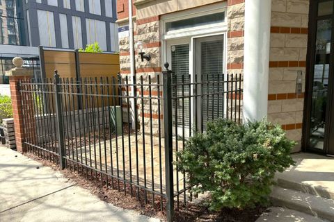 Tiny photo for 1346 S Wabash Avenue #A, Chicago, IL 60605 (MLS # 12622881)