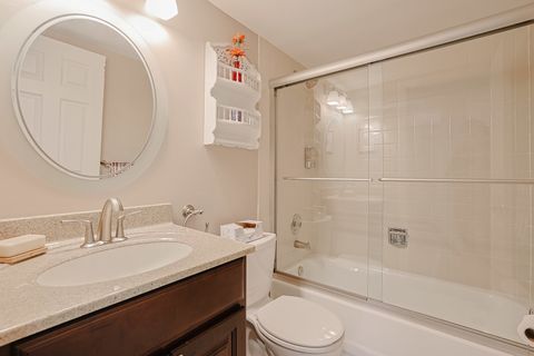 Tiny photo for 1011 Brentwood Circle, Buffalo Grove, IL 60089 (MLS # 12680512)