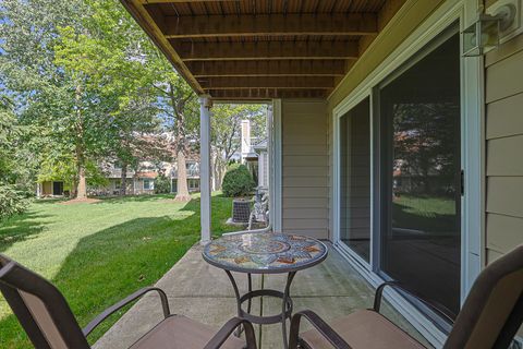 Tiny photo for 1011 Brentwood Circle, Buffalo Grove, IL 60089 (MLS # 12680512)