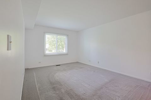 Tiny photo for 1011 Brentwood Circle, Buffalo Grove, IL 60089 (MLS # 12680512)