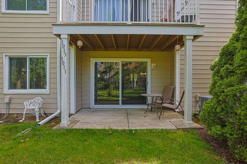 Tiny photo for 1011 Brentwood Circle, Buffalo Grove, IL 60089 (MLS # 12680512)