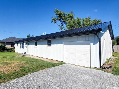 Tiny photo for 306 Bible Street, Flora, IL 62839 (MLS # EB460094)