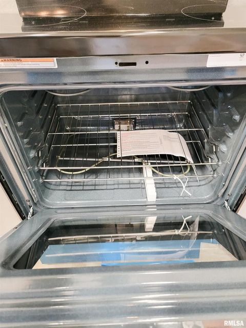 Tiny photo for 306 Bible Street, Flora, IL 62839 (MLS # EB460094)