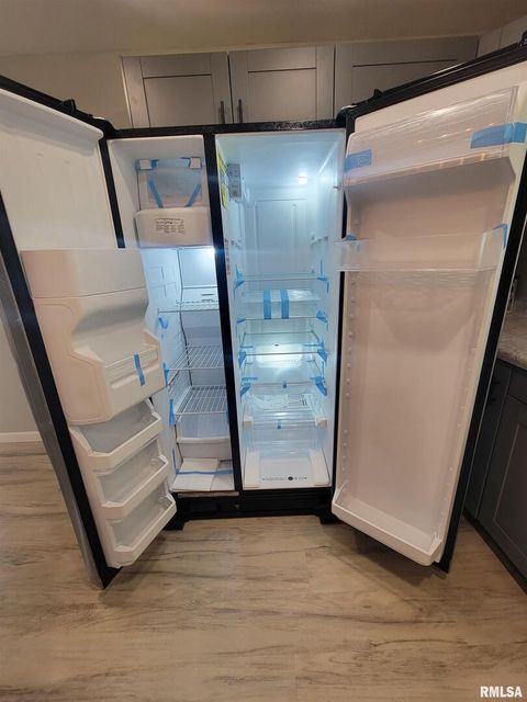 Tiny photo for 306 Bible Street, Flora, IL 62839 (MLS # EB460094)