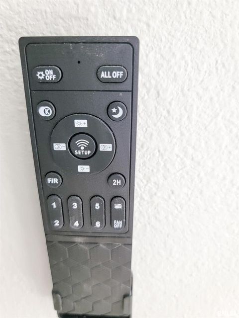 Tiny photo for 306 Bible Street, Flora, IL 62839 (MLS # EB460094)