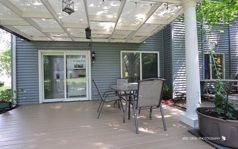 Tiny photo for 2525 Applewood Lane, Woodstock, IL 60098 (MLS # 12459361)