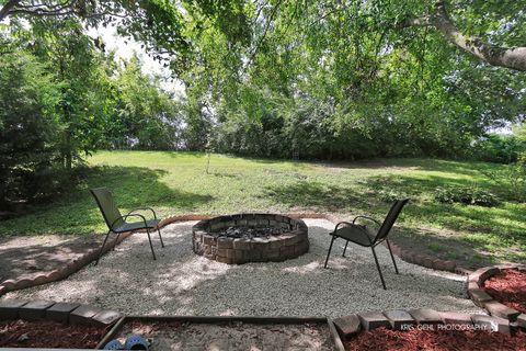 Tiny photo for 2525 Applewood Lane, Woodstock, IL 60098 (MLS # 12459361)