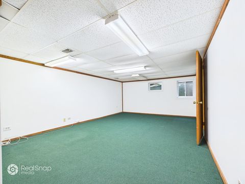 Tiny photo for 236 Shadowbend Drive, Wheeling, IL 60090 (MLS # 12521346)