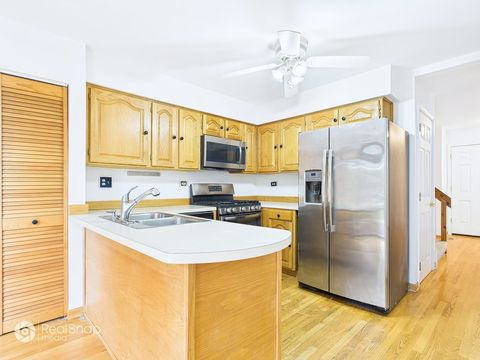 Tiny photo for 236 Shadowbend Drive, Wheeling, IL 60090 (MLS # 12521346)