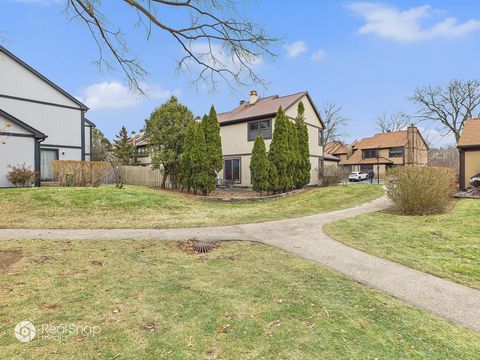 Tiny photo for 236 Shadowbend Drive, Wheeling, IL 60090 (MLS # 12521346)