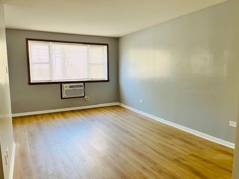 Tiny photo for 5920 N Kenmore Avenue #225, Chicago, IL 60660 (MLS # 12459355)