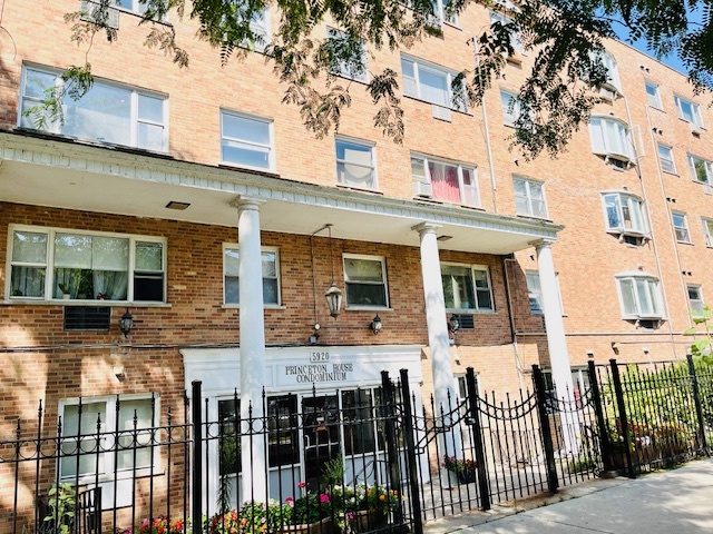 5920 N Kenmore Avenue N 225