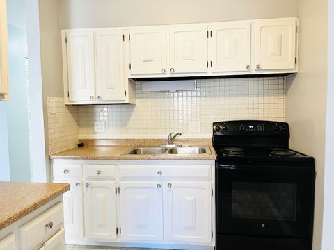 Tiny photo for 5920 N Kenmore Avenue #225, Chicago, IL 60660 (MLS # 12459355)