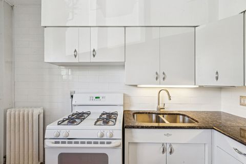 Tiny photo for 126 N Taylor Avenue #1S, Oak Park, IL 60302 (MLS # 12506894)