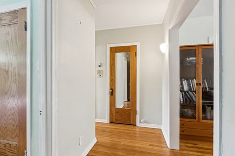 Tiny photo for 126 N Taylor Avenue #1S, Oak Park, IL 60302 (MLS # 12506894)