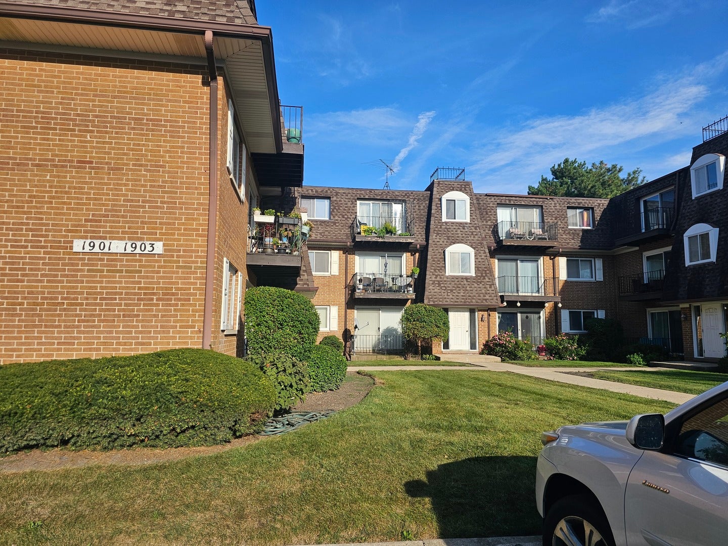 1903 Golf Road 1B